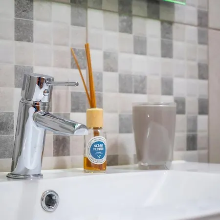 2 Quartos, Ac, Varanda Garagem, Prestige For Apartment *