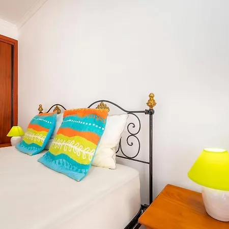 2 Quartos, Ac, Varanda Garagem, Prestige For Apartment Tavira