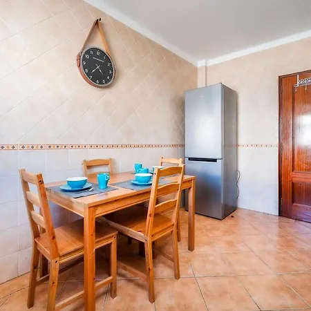 2 Quartos, Ac, Varanda Garagem, Prestige For Apartamento Tavira