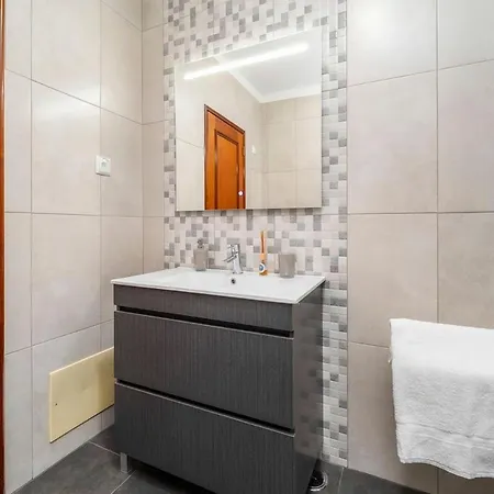 2 Quartos, Ac, Varanda Garagem, Prestige For